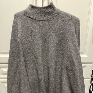 NWOT Theory poncho in grey (XS/P)